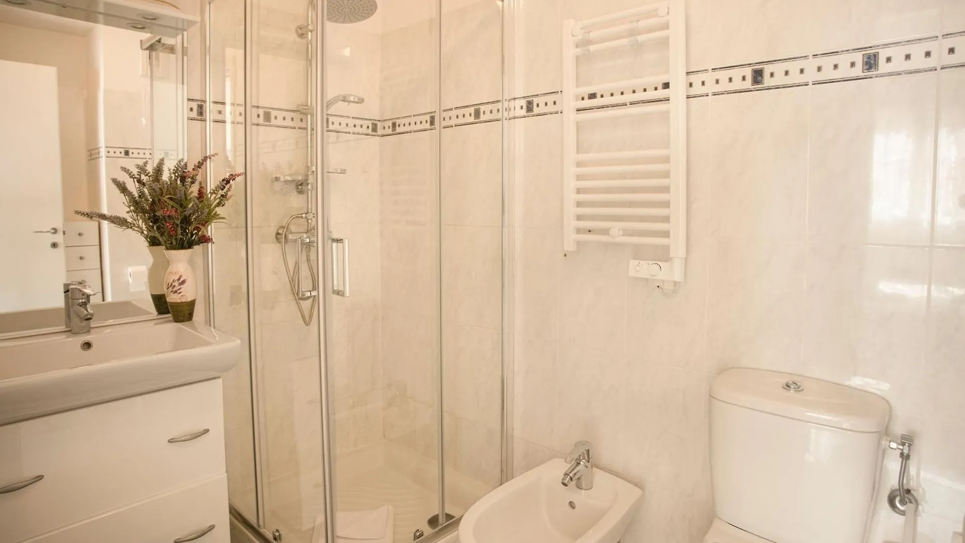 Royale Sejour - Happy Rentals Menton Appartement